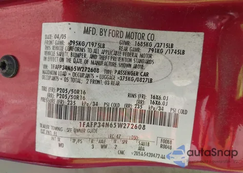 2005 Ford Focus Zx4 z USA, uszkodzony, nr VIN 1FAFP34N65W272608